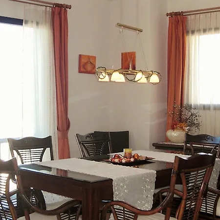Modern Turkish With Two Swimming Pools, Gorgeous Views, Wifi And * Turgutreis